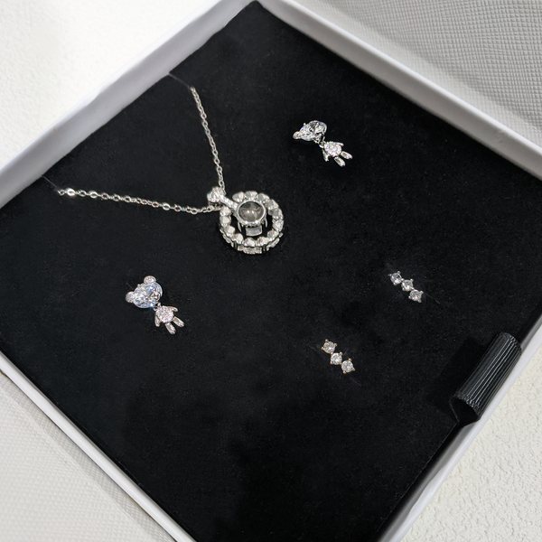 Silver Flower Ring Projection Necklace Three Piece Set