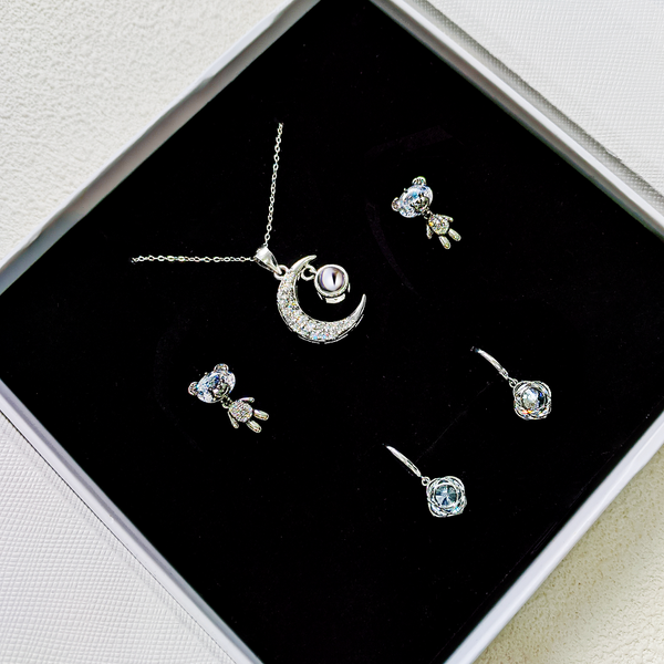 Silver Moon Pendant Projection Three Piece Set